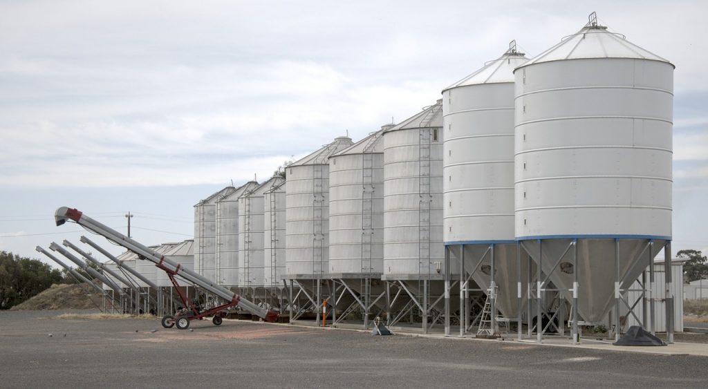 Grain silo with combustible dust explosion risk (ATEX zone)