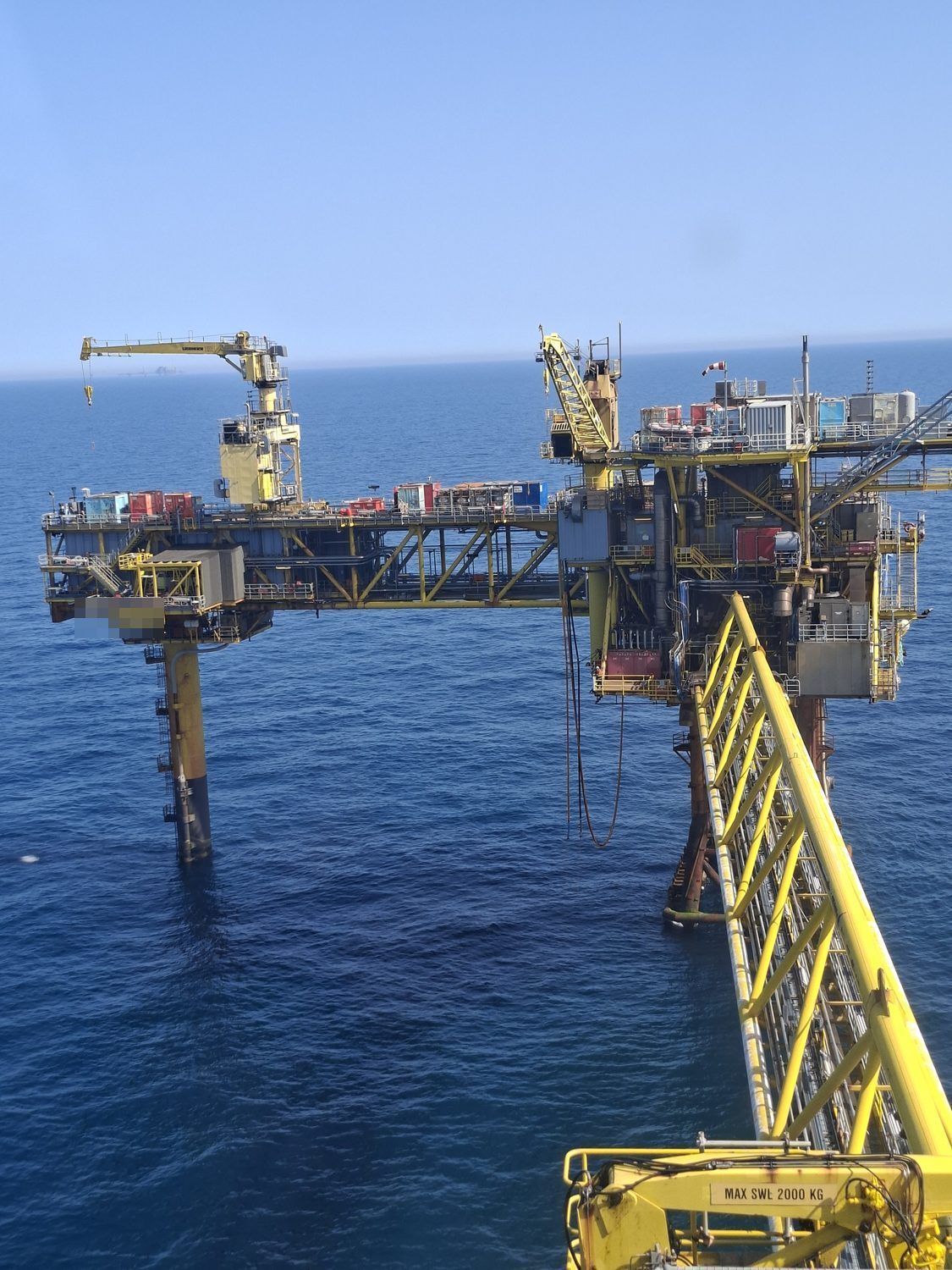 Offshore gas platform Ex zone